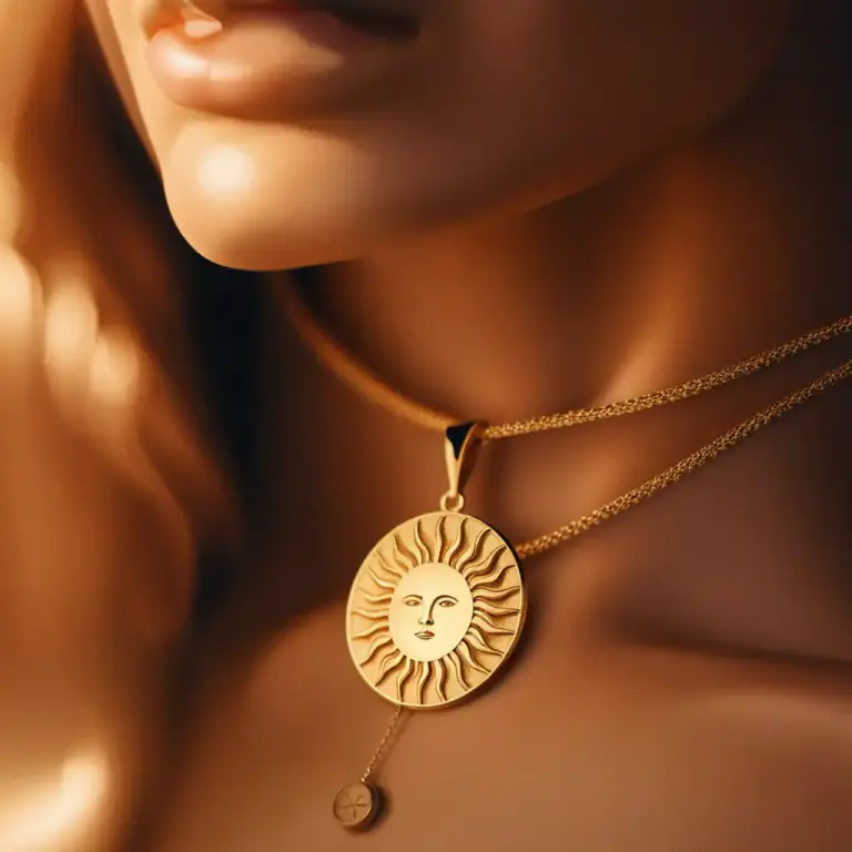 Visual representation of "sun" - A picture or symbol of the sun used in art or as a decoration