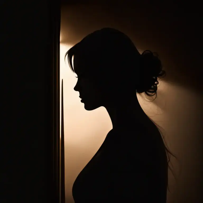 Visual representation of "silhouette" - A dark image outlined against a lighter background.