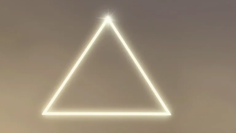 Visual representation of "apex" - The innermost point of a curve or angle