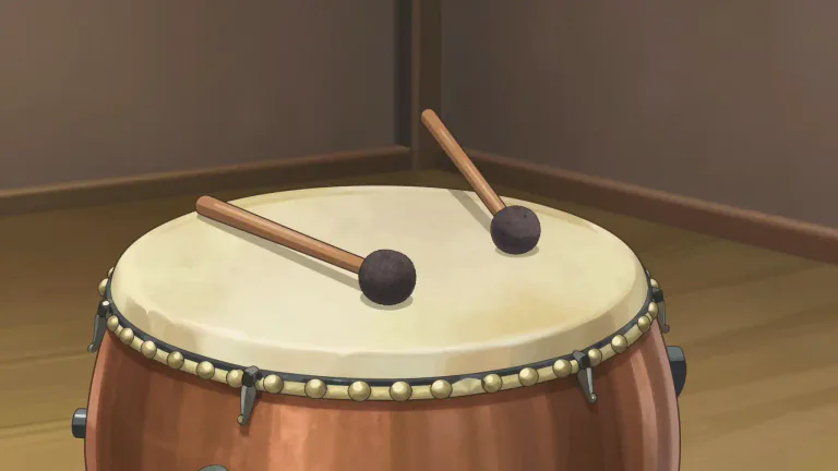 Visual representation of "kettledrum" - A big drum that is shaped like a kettle, usually played with soft mallets