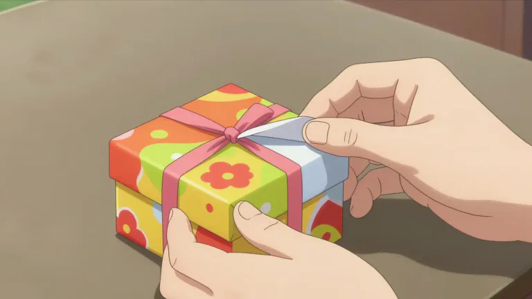 Visual representation of "wrap" - to cover something by placing material around it