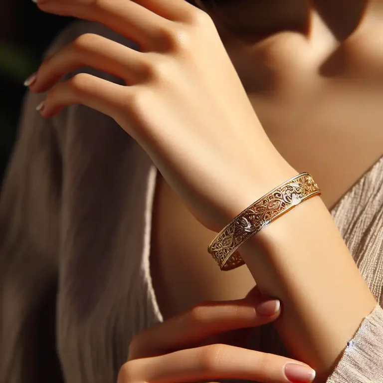 Visual representation of "ringlet" - A small circular band, typically a precious metal, used in jewelry.