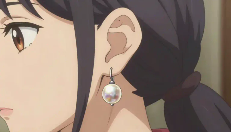 Visual representation of "earring" - A piece of jewelry worn attached to the earlobe