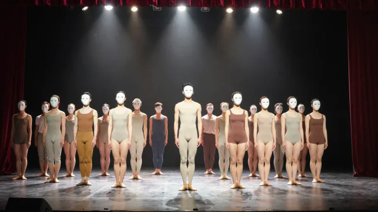 Visual representation of "corpse" - A part of a theatrical company that consists of supernumerary players.