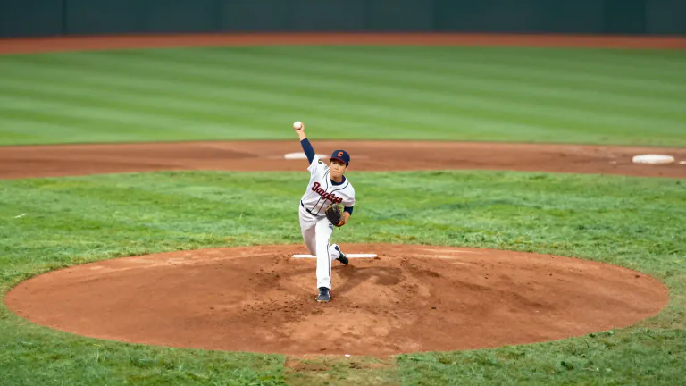 Visual representation of "mound" - A structure for a pitcher in baseball from where they throw the ball.