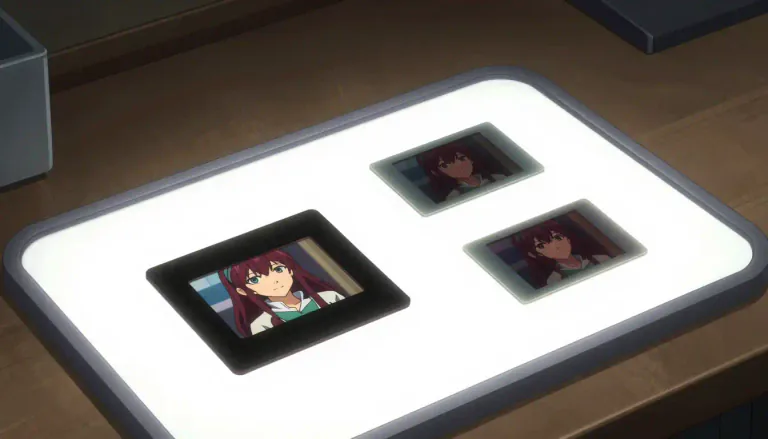 Visual representation of "lightbox" - A lightbox is a flat, illuminated box used to display or examine artwork, photographs, or slides, emphasizing brightness and clarity.