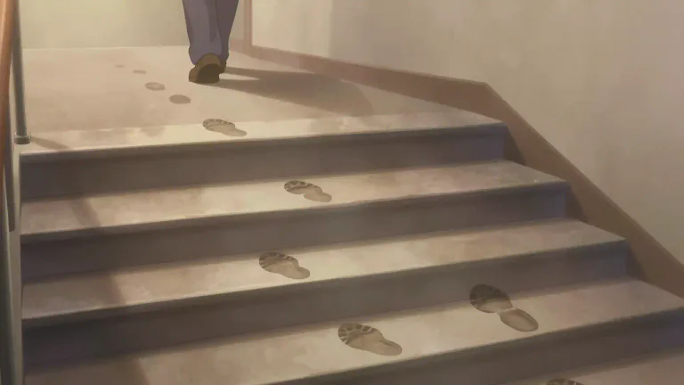 Visual representation of "footstep" - The sound or mark that is made by someone walking each time they step